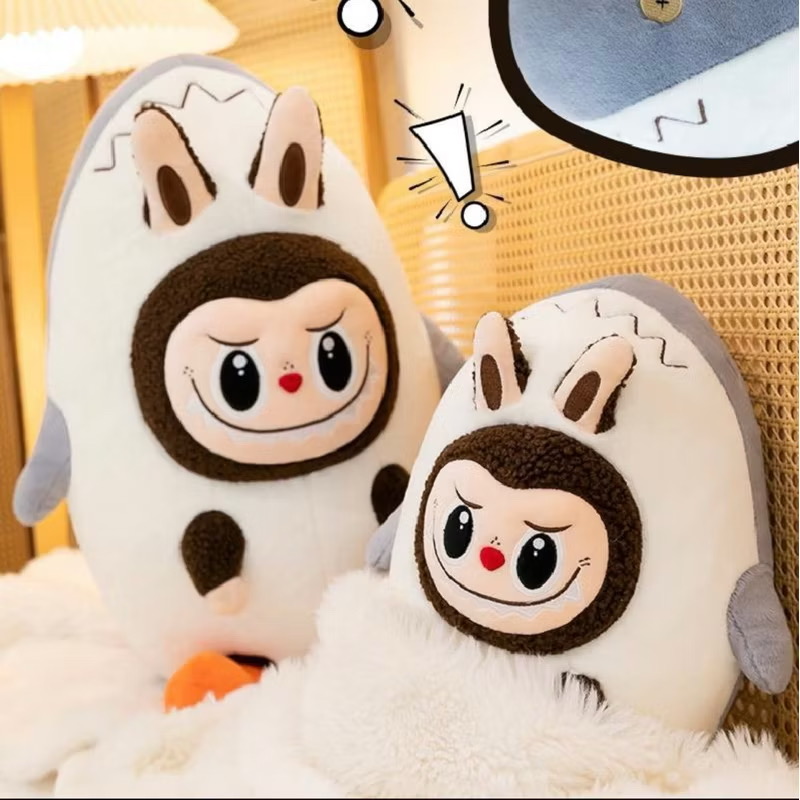 Labubu cosplay cá mập